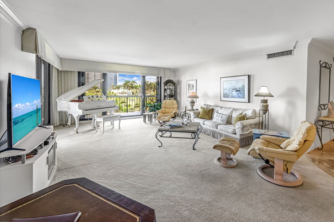 174 S Collier Blvd #304, Marco Island, FL 34145