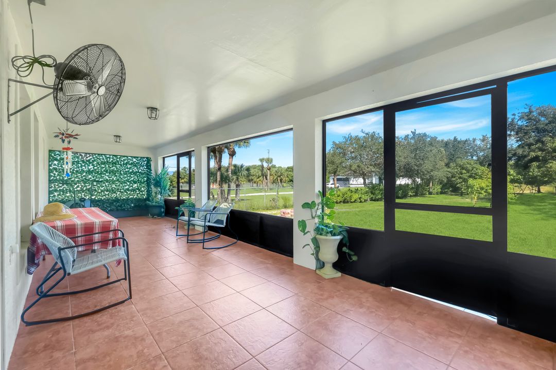 3421 24th Ave NE, Naples, FL 34120