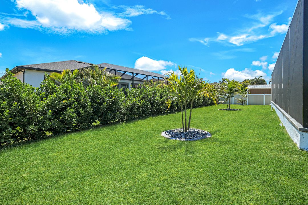 2833 SW 25th Ave, Cape Coral, FL 33914