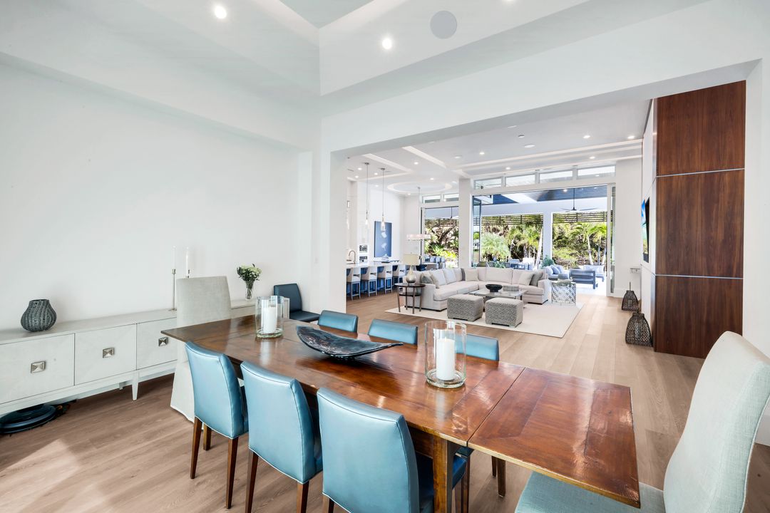 2818 Thistle Way, Naples, FL 34105