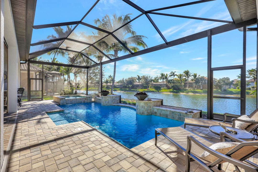 3181 Olympia Ln, Naples, FL 34114