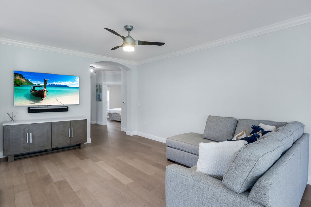 6355 Lexington Ct #102, Naples, FL 34110