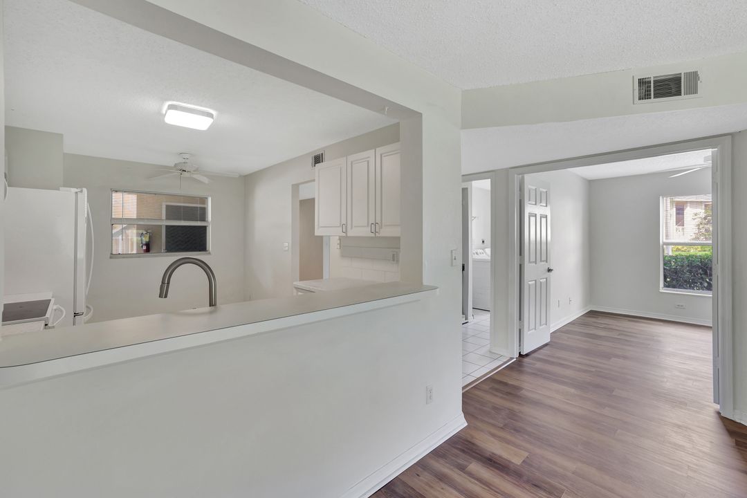 729 Landover Ct #101, Naples, FL 34104