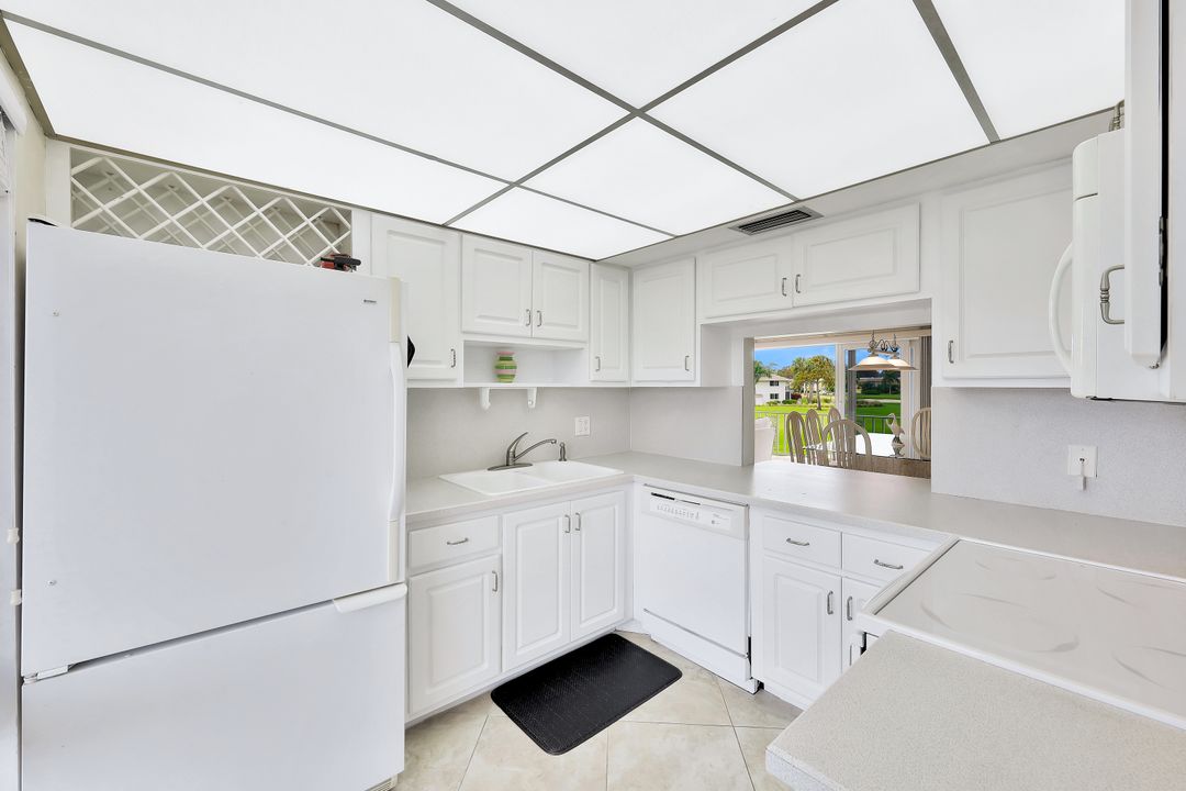 141 Lollypop Ln #4, Naples, FL 34112