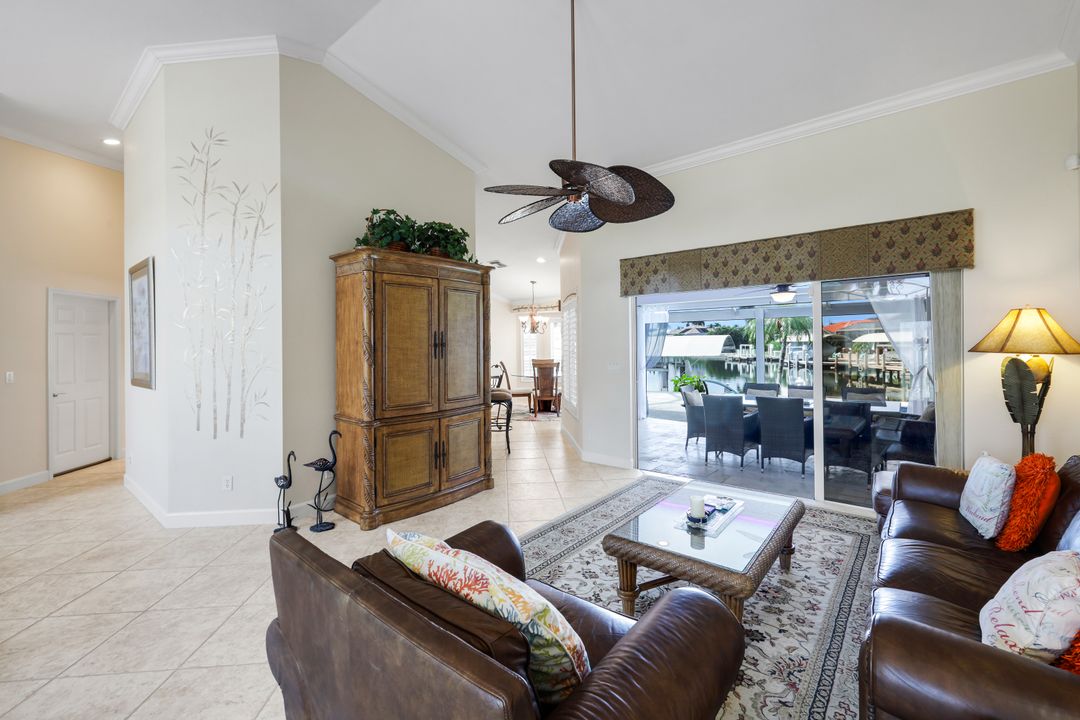 1771 Hummingbird Ct, Marco Island, FL 34145