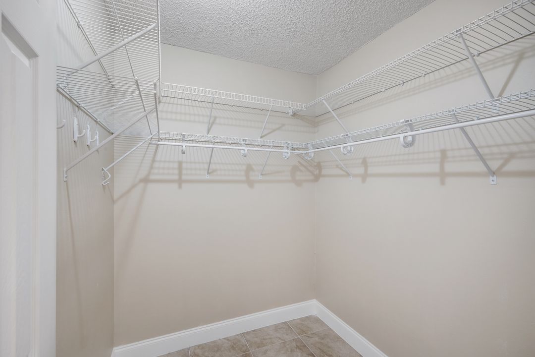 6346 Royal Woods Dr, Fort Myers, FL 33908