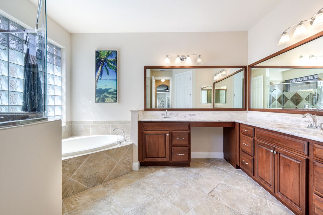 19513 Caladesi Dr, Fort Myers, FL 33967