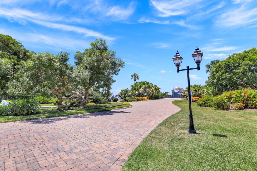 Turtle Bay Dr, Naples, FL 34108