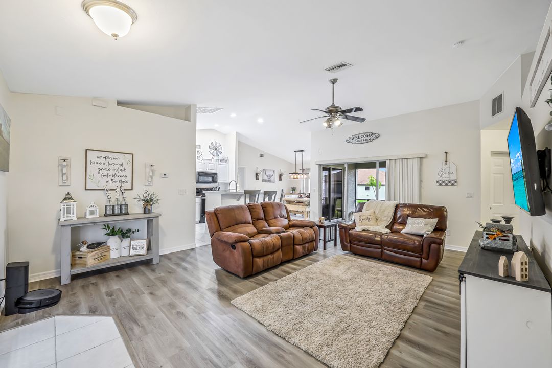 2217 SW 3rd Pl, Cape Coral, FL 33991