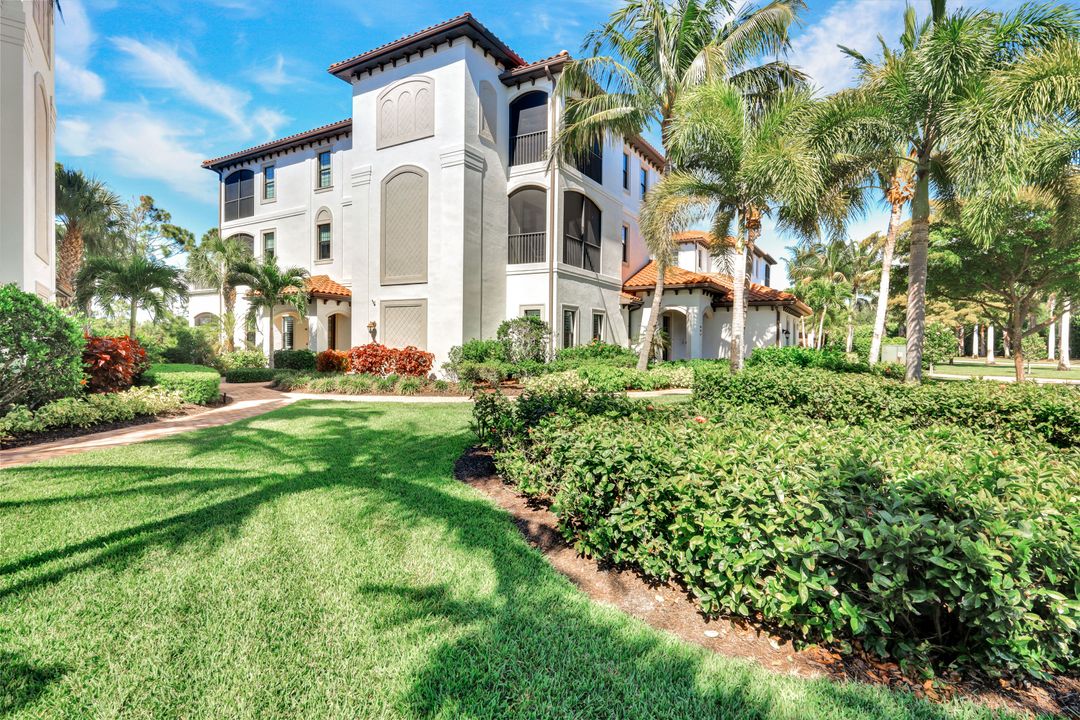 4560 Colony Villas Dr #1701, Bonita Springs, FL 34134