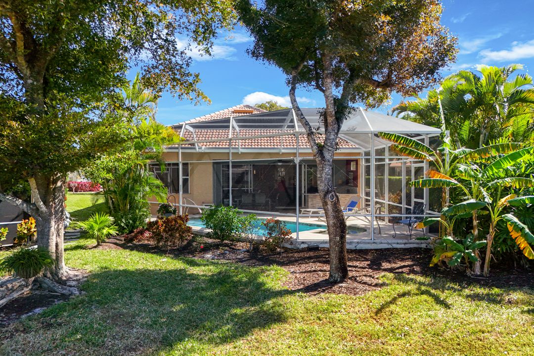 14615 Glen Eden Dr, Naples, FL 34110