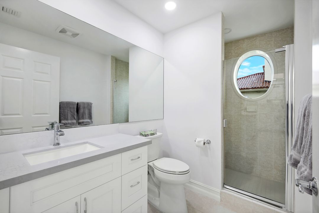 2278 Tiburon Blvd E #406, Naples, FL 34109