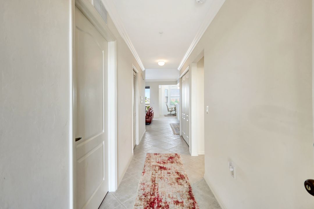 16595 Lake Cir Dr #233, Fort Myers, FL 33908