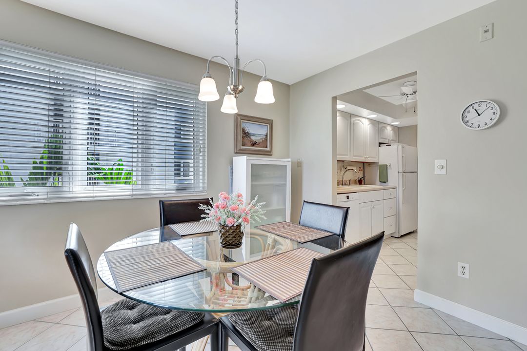 1300 Gulf Shore Blvd N #410, Naples, FL 34102