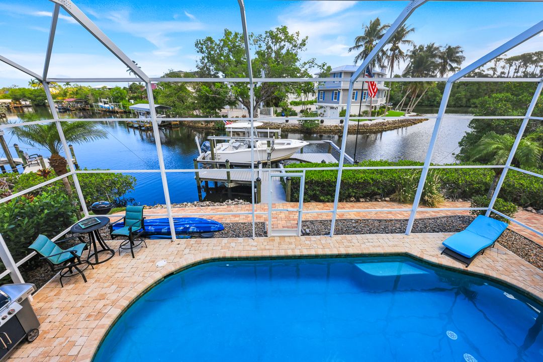 3858 Riviera Cir, Bonita Springs, FL 34134
