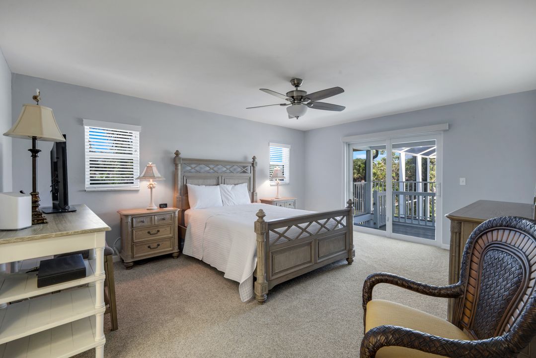 673 E Rocks Dr, Sanibel, FL 33957