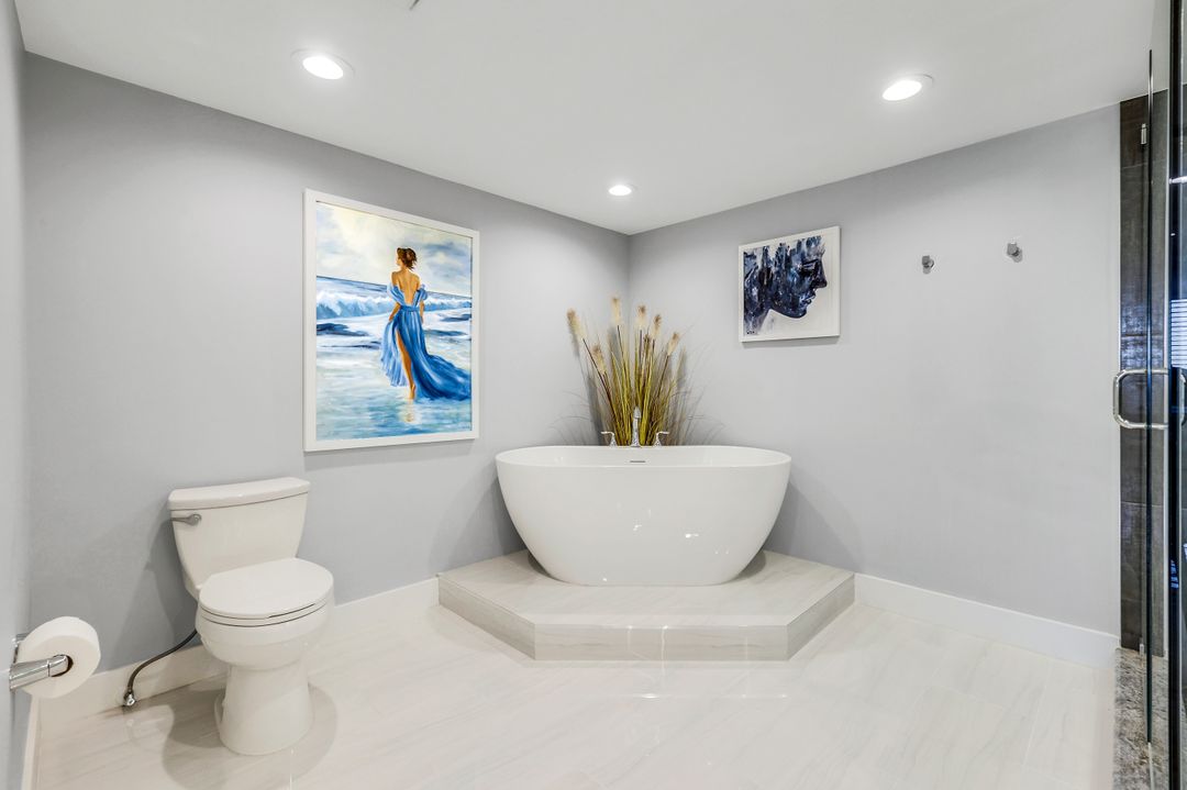 5601 Turtle Bay Dr #1802, Naples, FL 34108