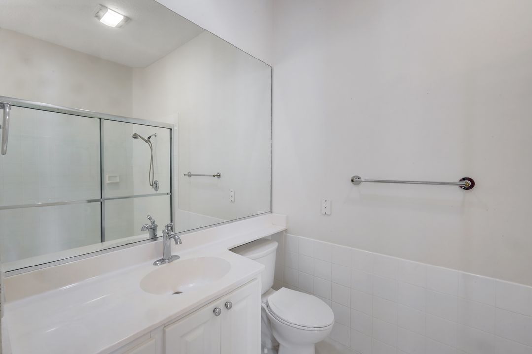 4471 Prescott Ln, Naples, FL 34119