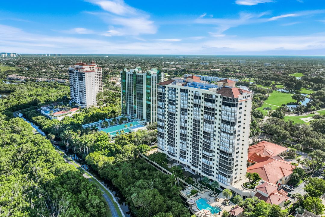 Pelican Bay Blvd, Pelican Bay, FL 34108