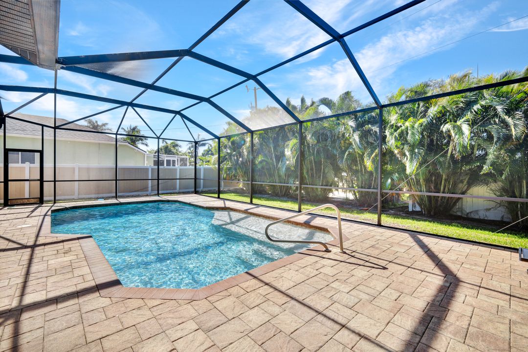 1726 SW 38th Terrace, Cape Coral, FL 33914