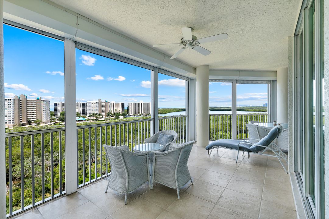 315 Dunes Blvd #707, Naples, FL 34110