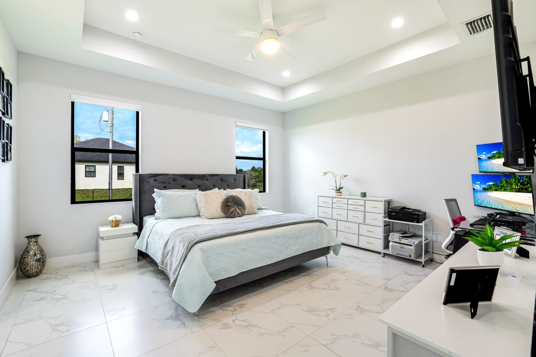 4217 24th Ave NE, Naples, FL 34119