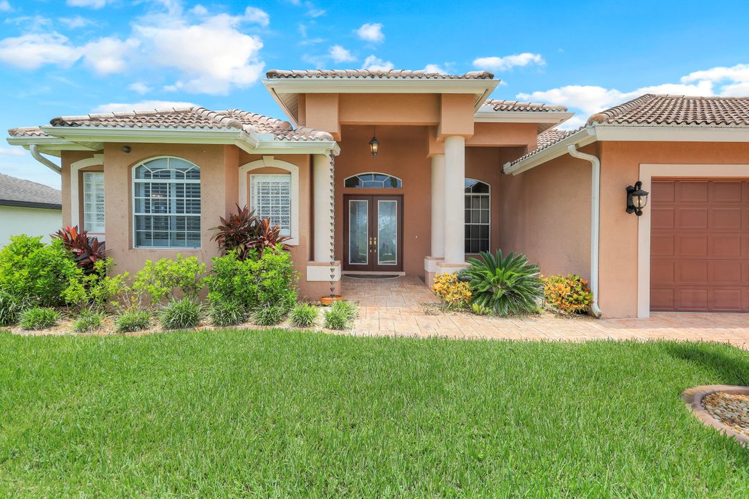 3214 SW 11th Pl, Cape Coral, FL 33914