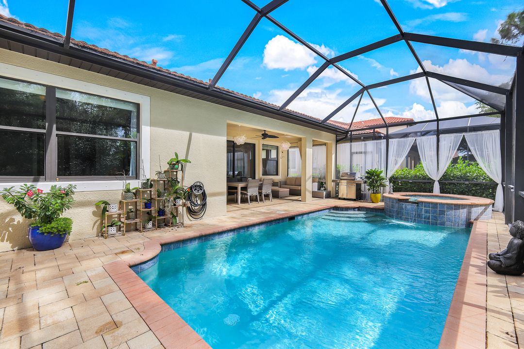 14374 Tuscany Pointe Trl, Naples, FL 34120