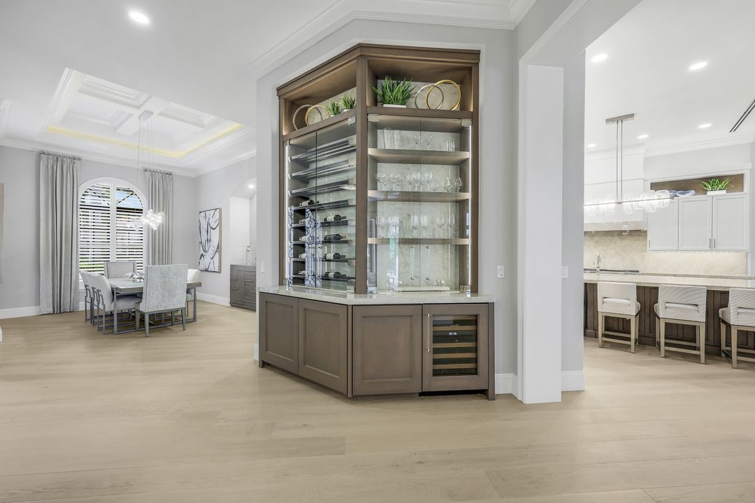 4262 Deephaven Ln, Naples, FL 34119