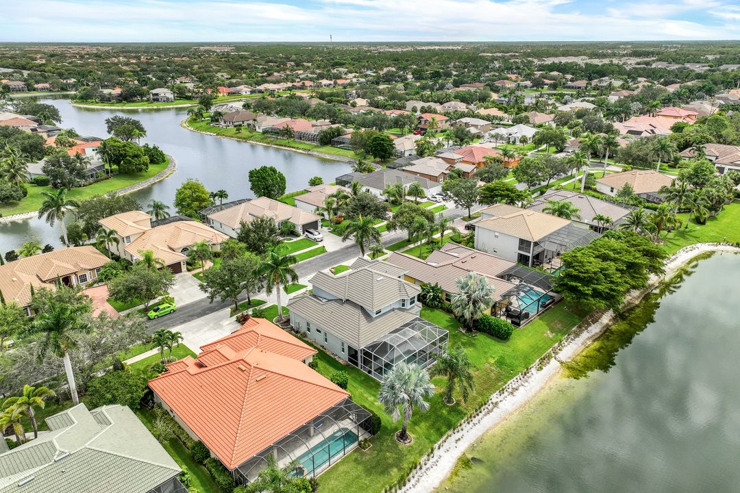 14696 Indigo Lakes Cir, Naples, FL 34119