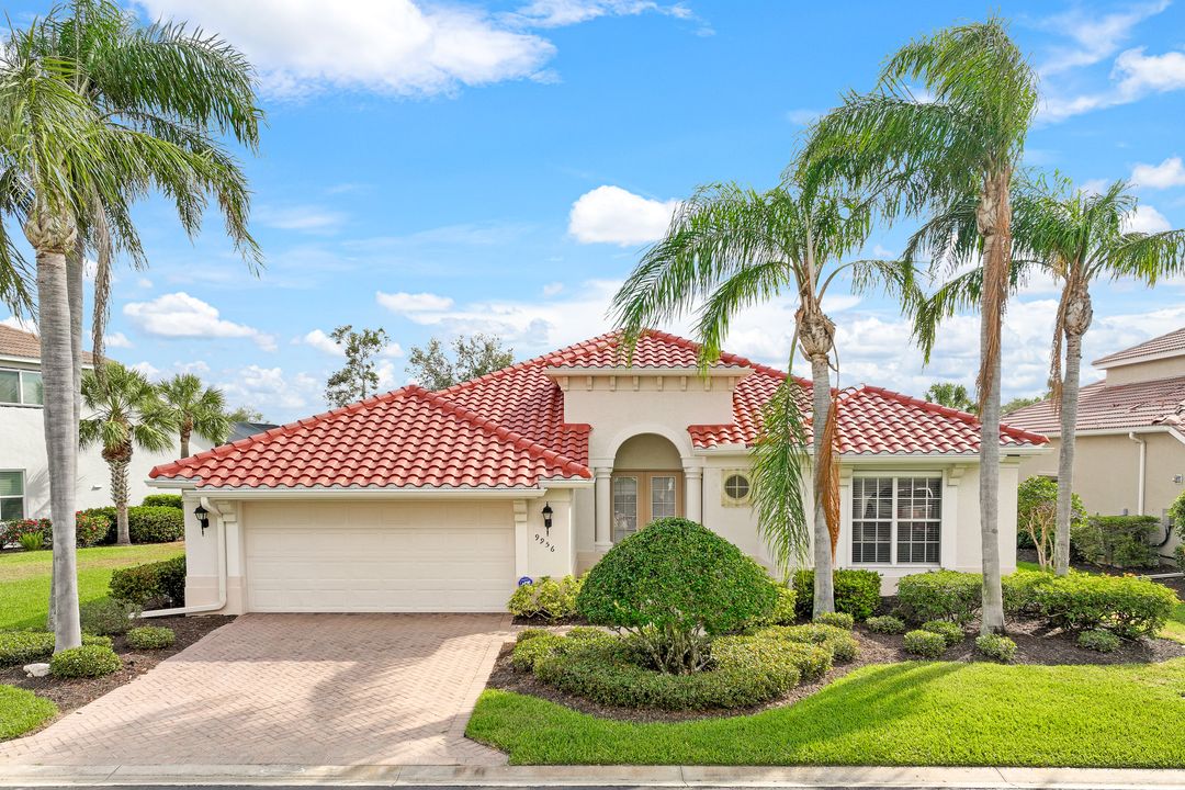9956 St Moritz Dr, Miromar Lakes, FL 33913