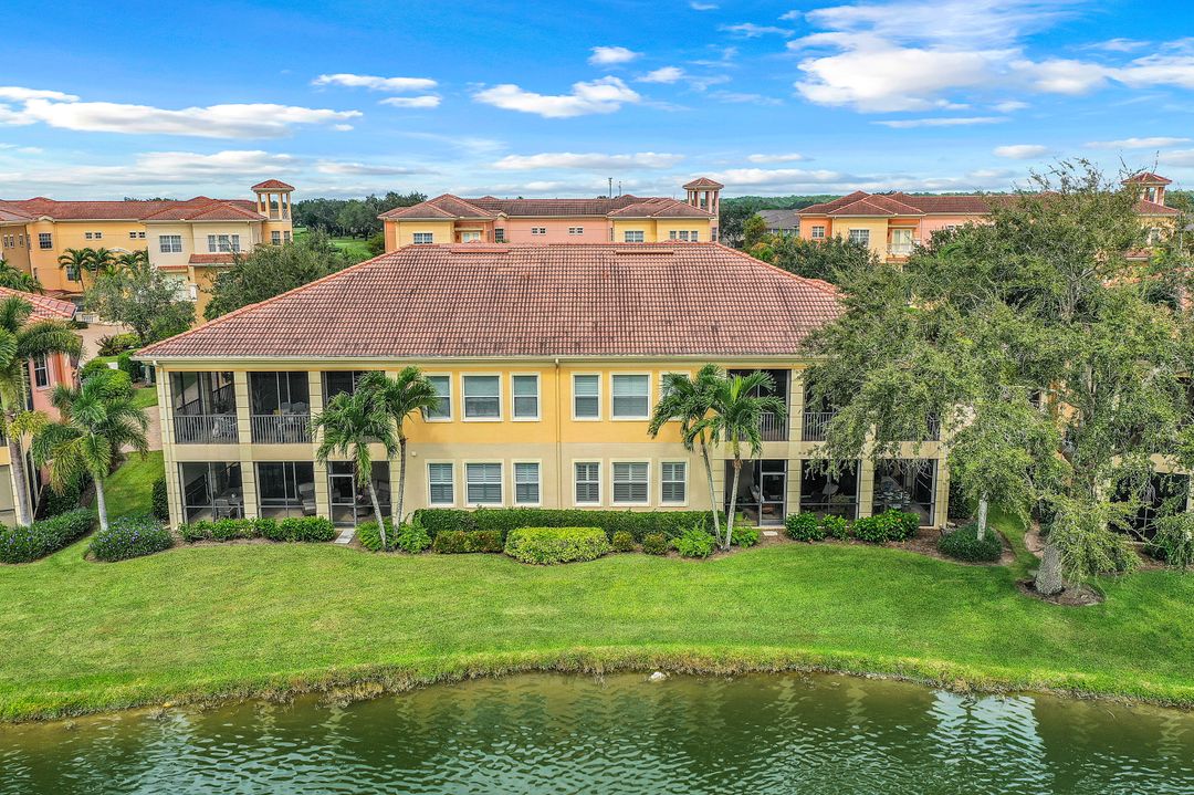 525 Avellino Isles Cir #33101, Naples, FL 34119