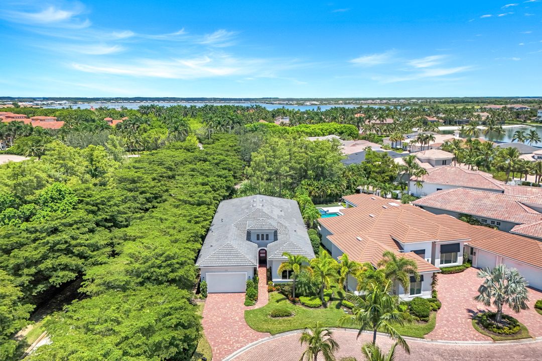 18282 Via Caprini Dr, Miromar Lakes, FL 33913