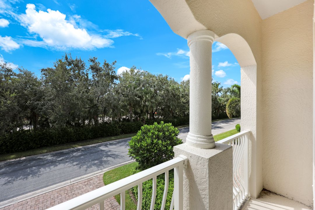 3530 Lansing Loop #202, Estero, FL 33928