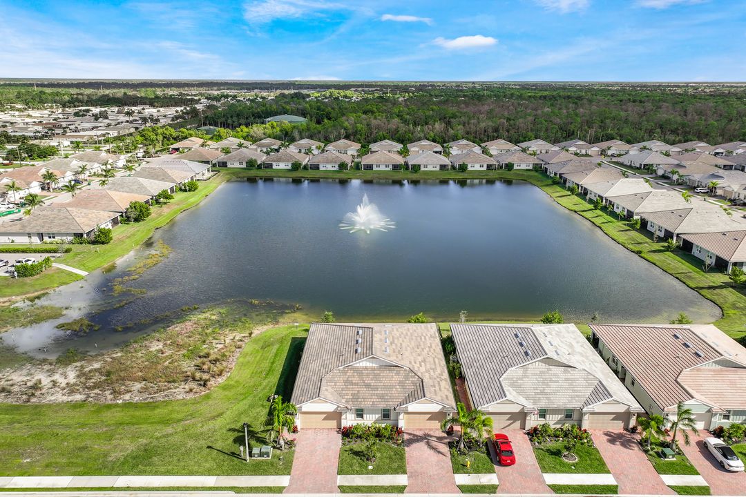 1114 Tranquil Brk Dr, Naples, FL 34114