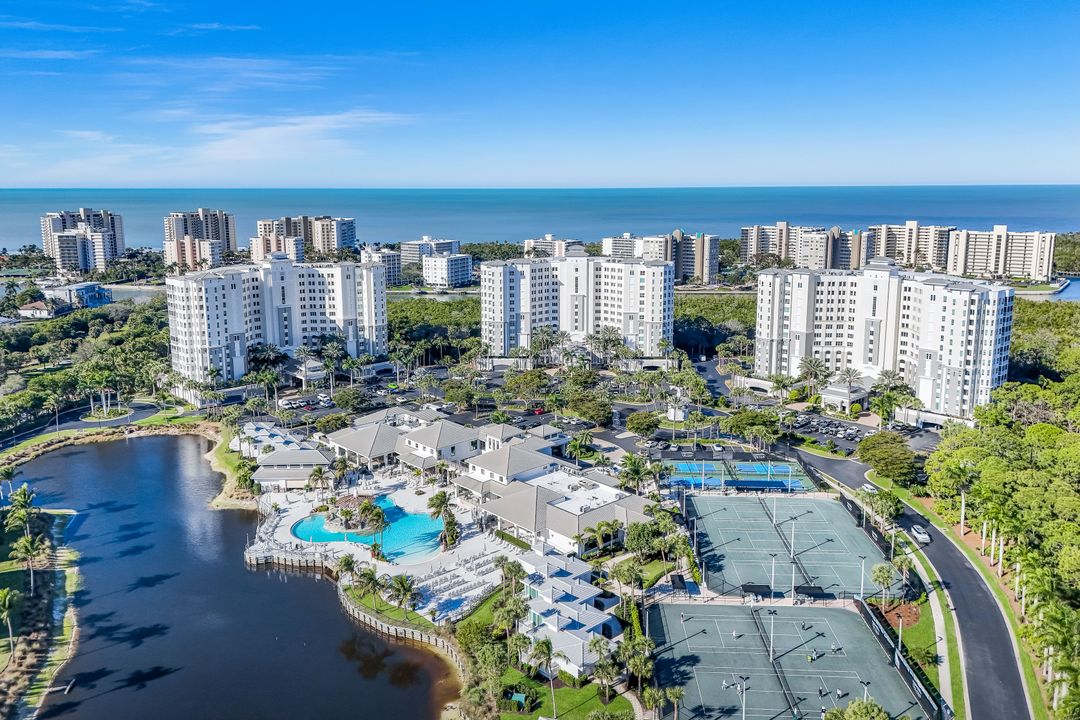 325 Dunes Blvd #204, Naples, FL 34110