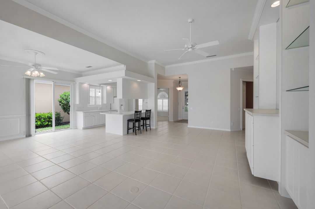 4471 Prescott Ln, Naples, FL 34119
