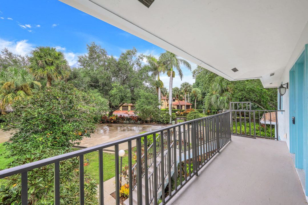 197 Albi Rd #2, Naples, FL 34112