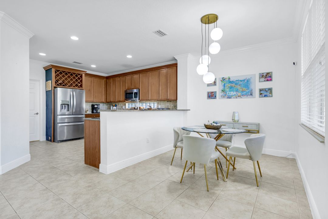 1570 Double Eagle Trail, Naples, FL 34120