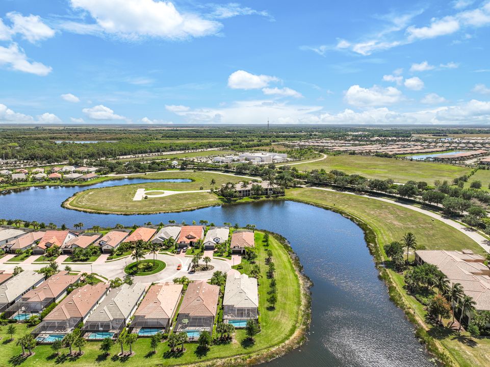 2717 Amaranda Ct, Naples, FL 34114