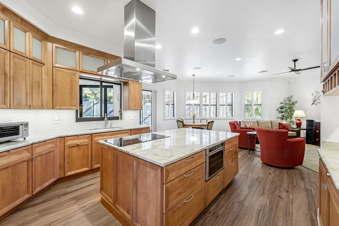 503 Turtle Hatch Ln, Naples, FL 34103