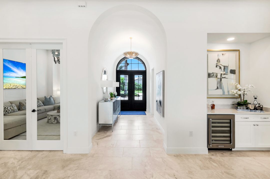 3233 Tavolara Ln, Naples, FL 34114