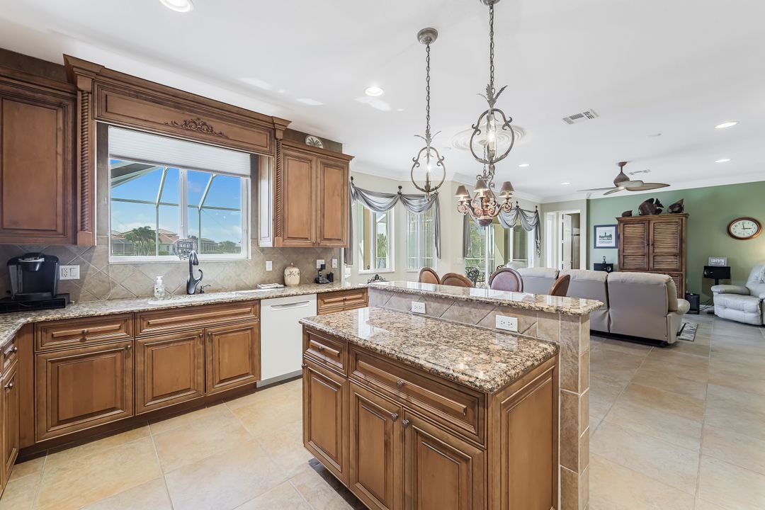 8710 Paseo De Valencia St, Fort Myers, FL 33908