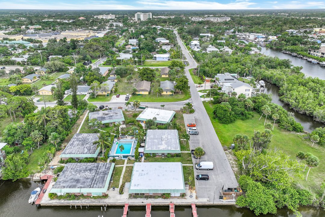 2848 Arbutus St #D1, Naples, FL 34112