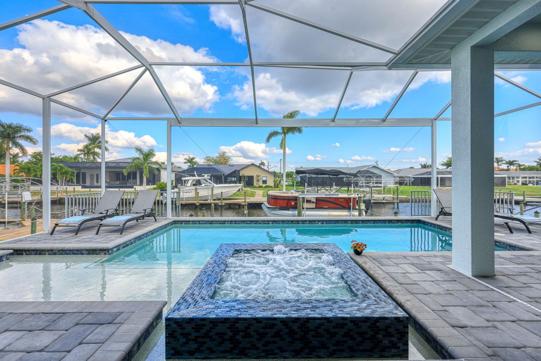 5317 SW 8th Pl, Cape Coral, FL 33914