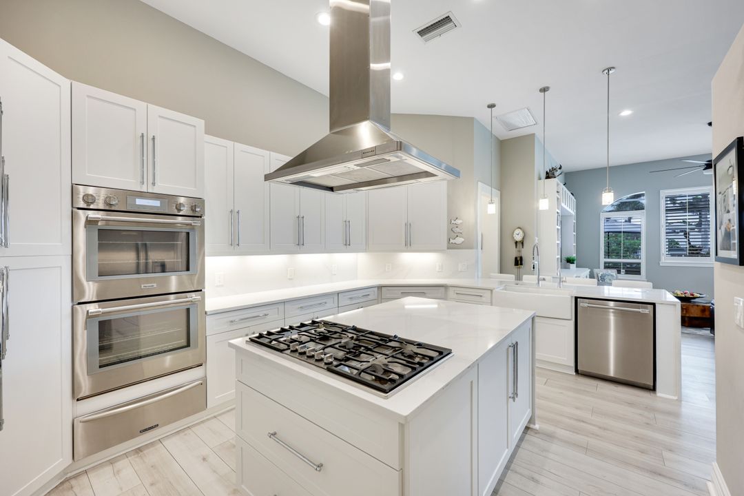 27154 Harbor Dr, Bonita Springs, FL 34135