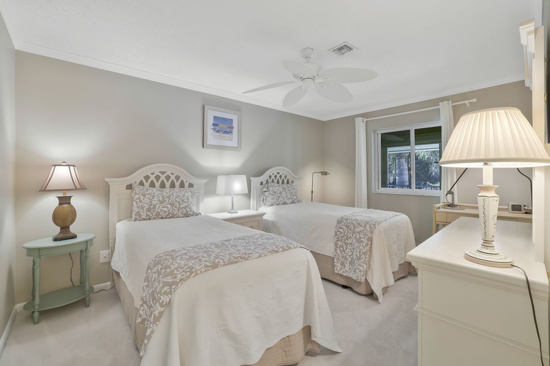 4126 Belair Ln #B10, Naples, FL 34103