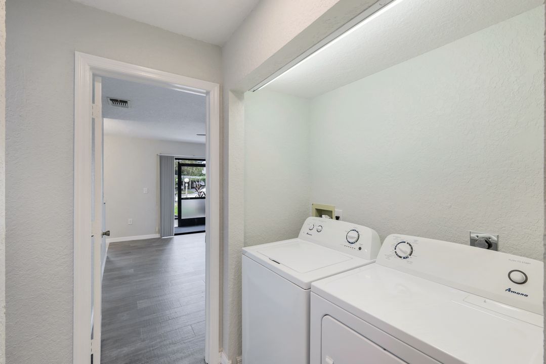 66 Emerald Woods Dr #H7, Naples, FL 34108