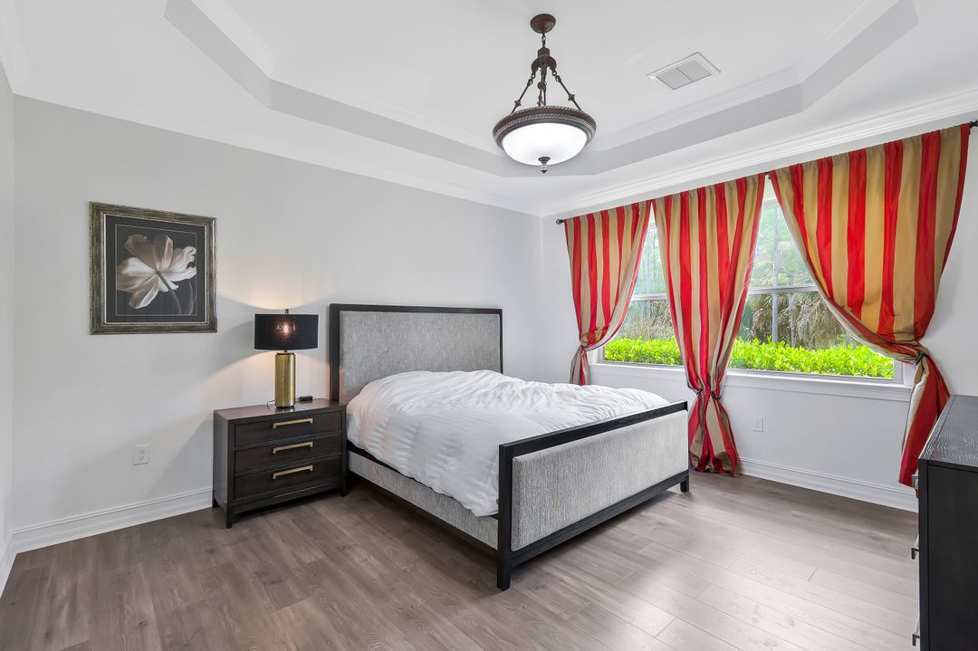 16188 Aberdeen Ave, Naples, FL 34110