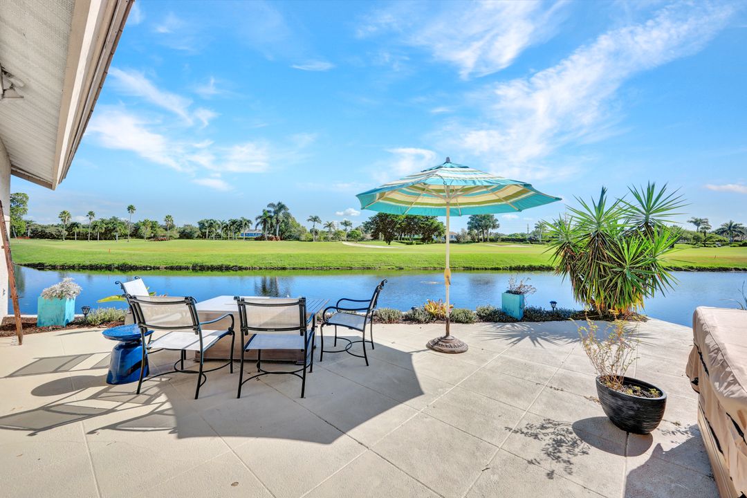 10339 Quail Crown Dr, Naples, FL 34119